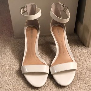 Gianni Bini White Heels
